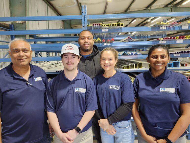 metal-supermarkets-mobile-team-photo